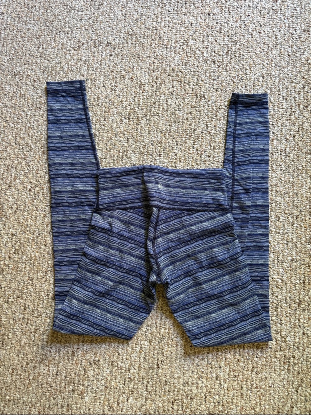 Lululemon blue textured wunder under